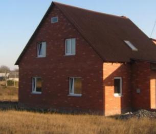 Анапа (поселок Юровка): Двухэтажный дом (новострой 2012 года)